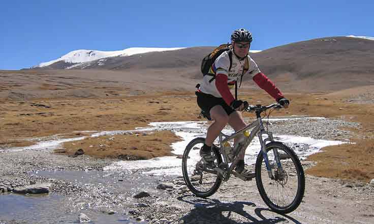 Mountain Biking in Eastern Tibet