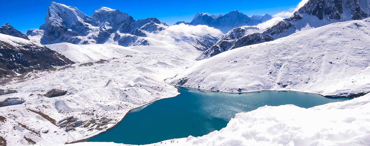 gokyo-lake-renjola-pass-trek