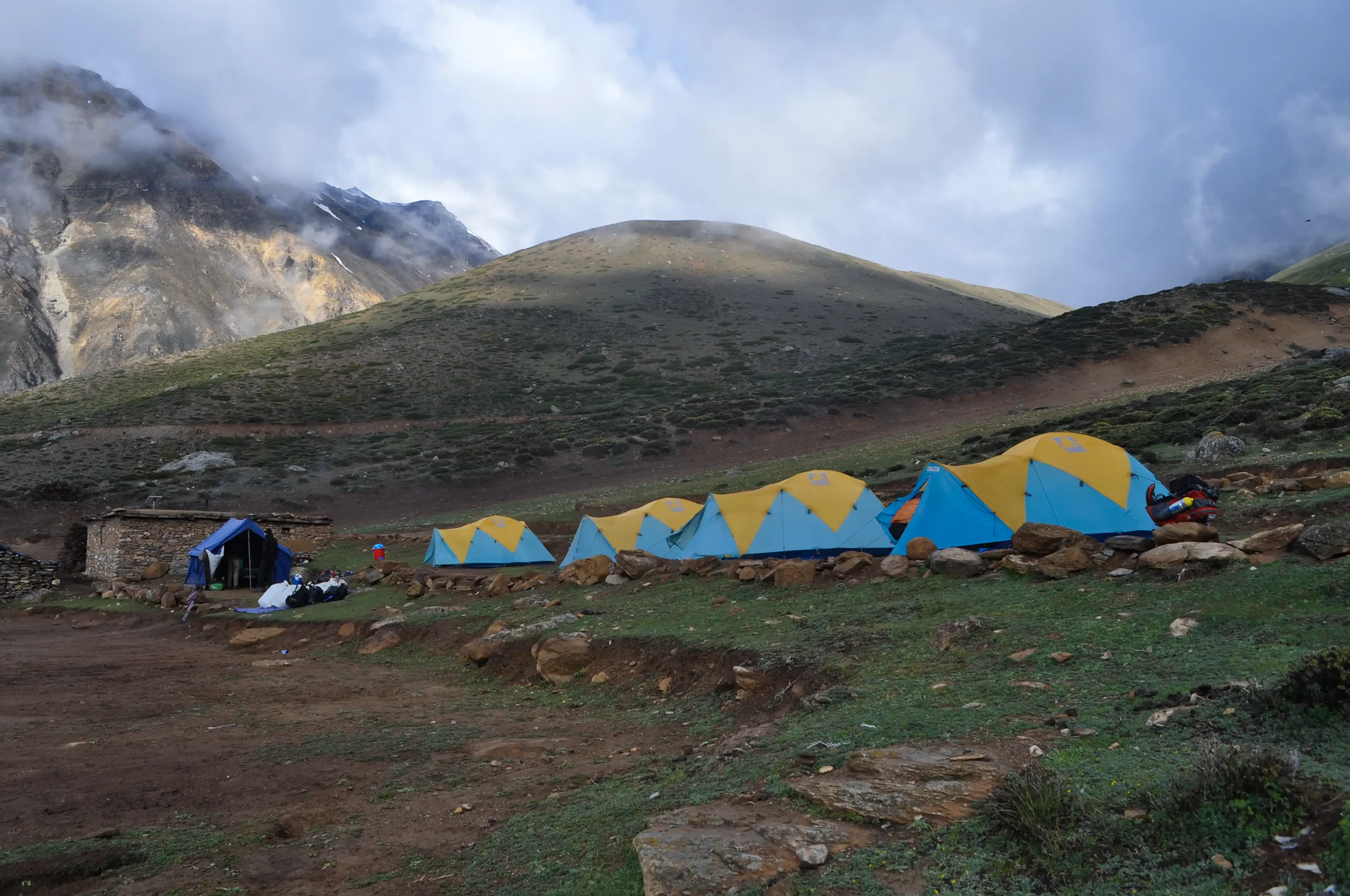 saga-dawa-festival-camping