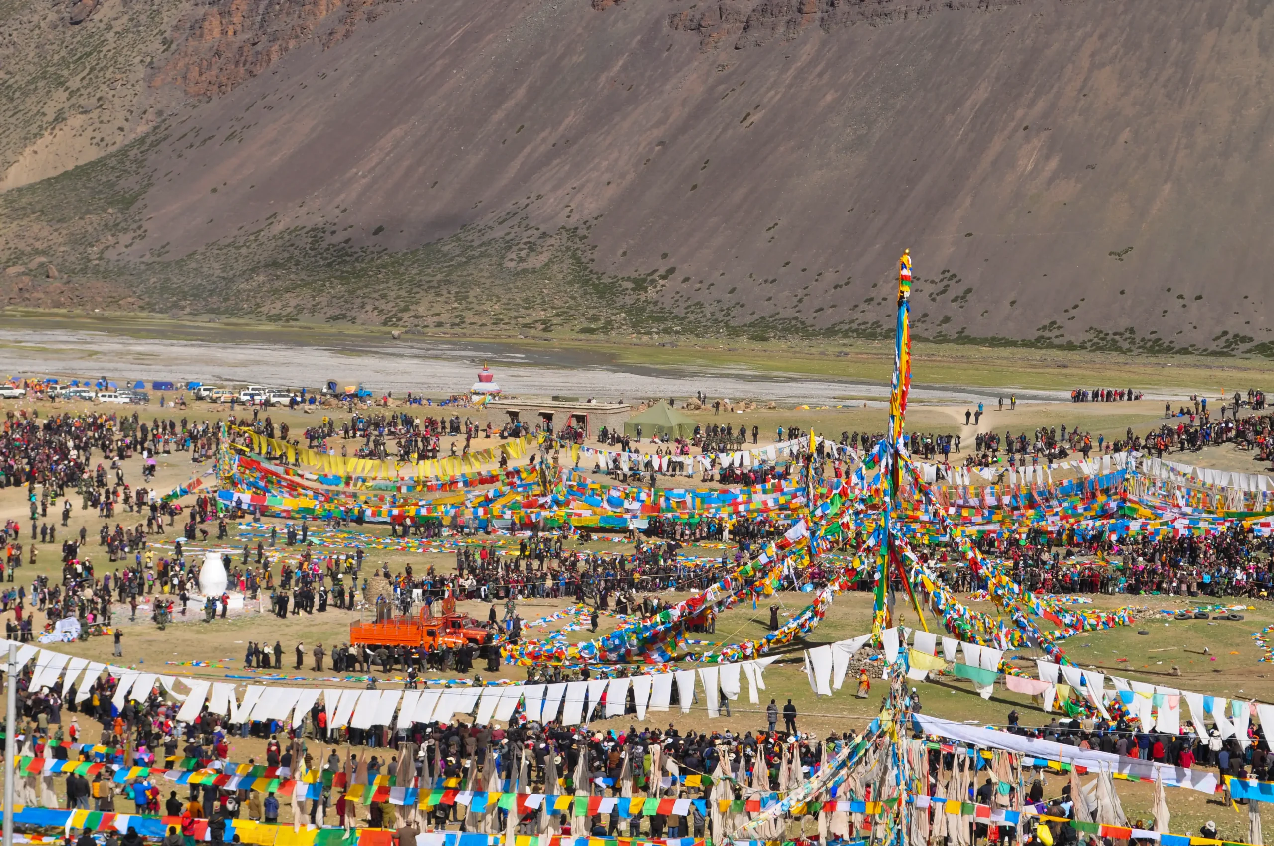 saga-dawa-kailash-festival