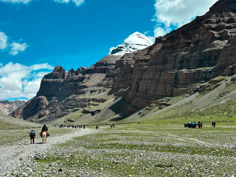 Pilgrims during Mount Kailash Saga Dawa pilgrimage